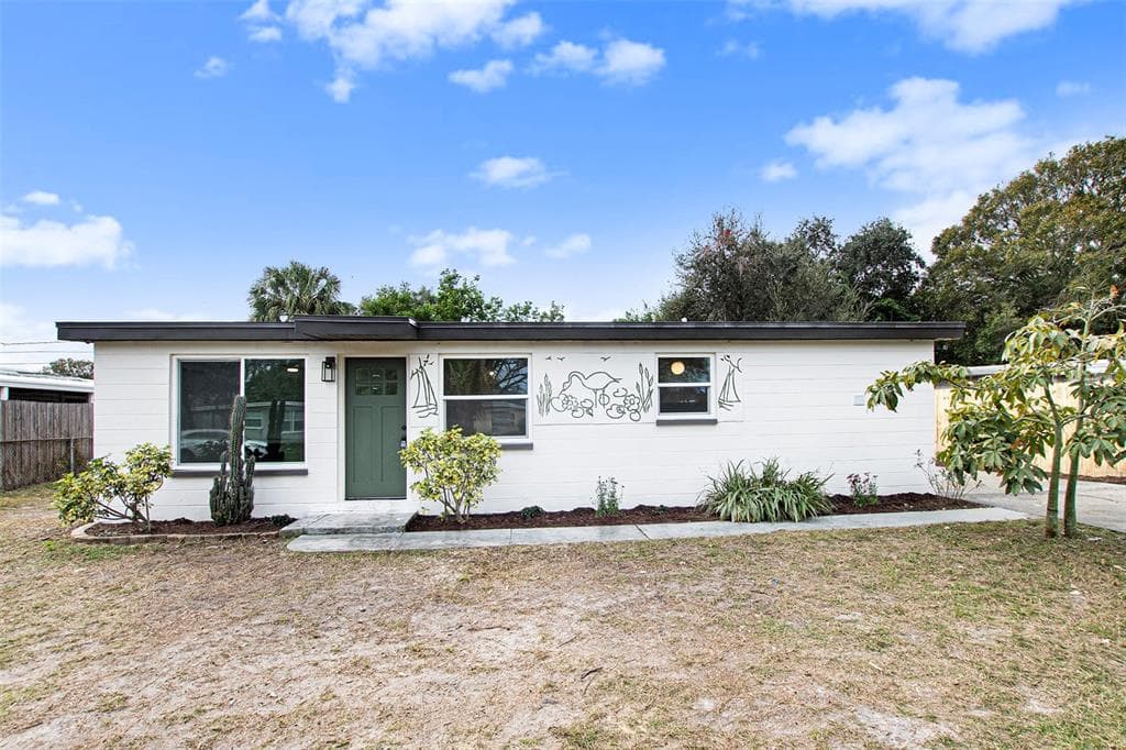 8384 95TH TERRACE SEMINOLE, FL 33777