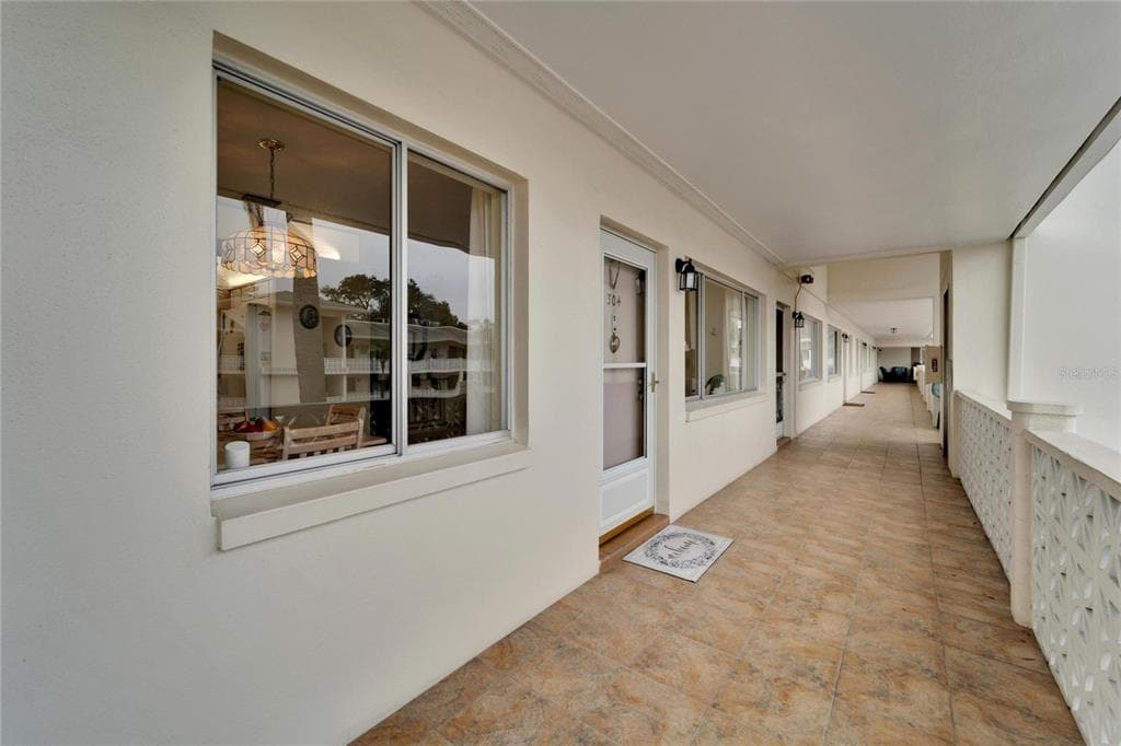 1235 S HIGHLAND AVENUE UNIT 3-304 CLEARWATER, FL 33756