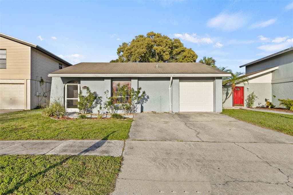4605 GROVE POINT DRIVE TAMPA, FL 33624