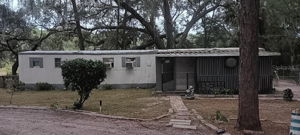 17341 SE 283RD AVENUE UMATILLA, FL 32784