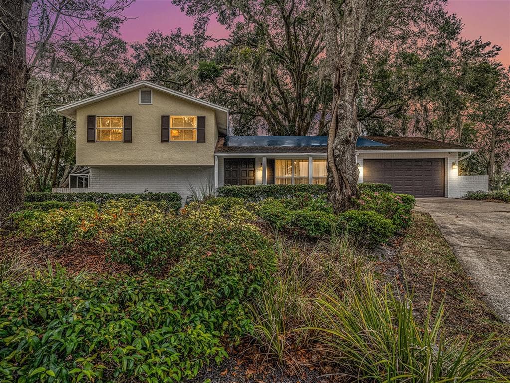 23700 LAKE HILLS DRIVE LUTZ, FL 33559