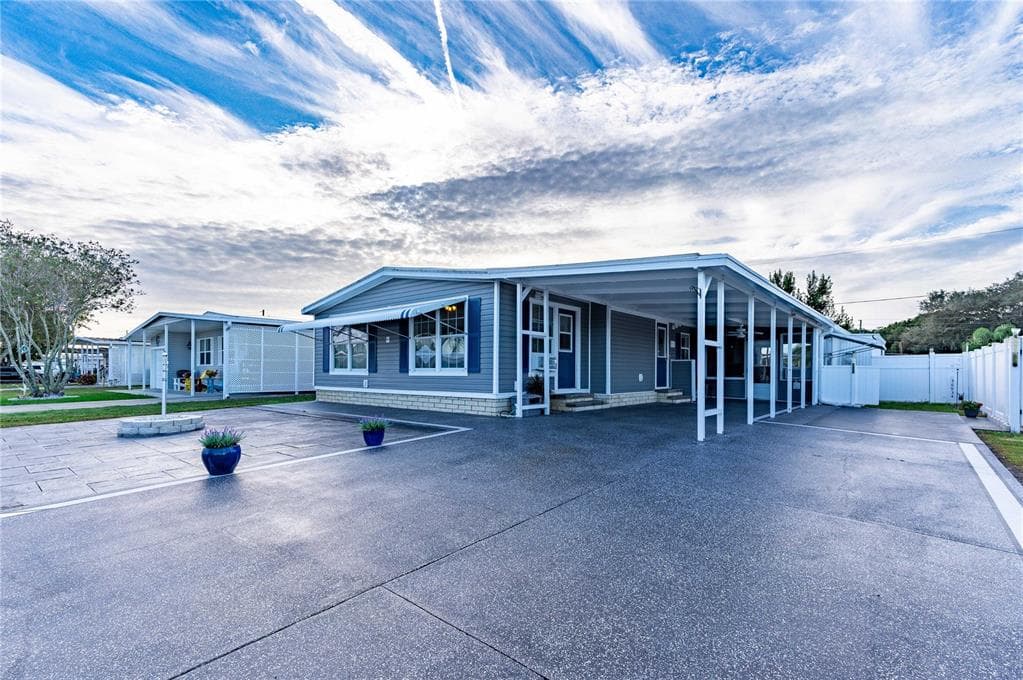 36934 GRACE AVENUE ZEPHYRHILLS, FL 33542