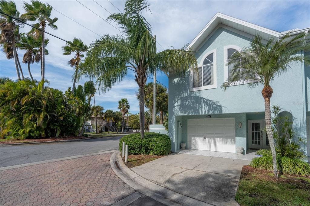 502 GARLAND CIRCLE INDIAN ROCKS BEACH, FL 33785