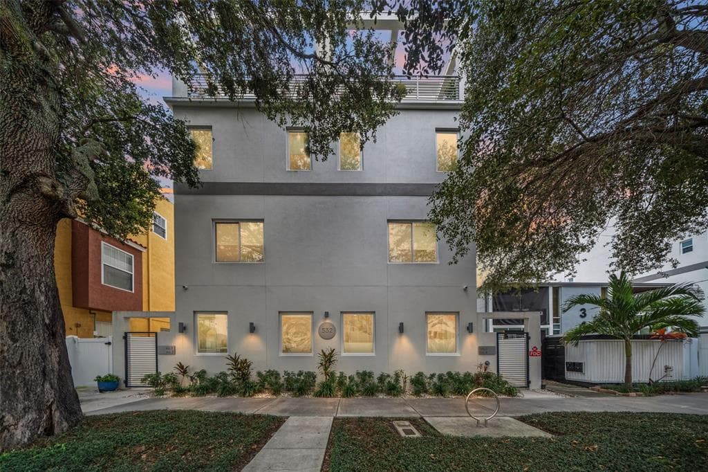 532 4TH AVENUE S UNIT 4