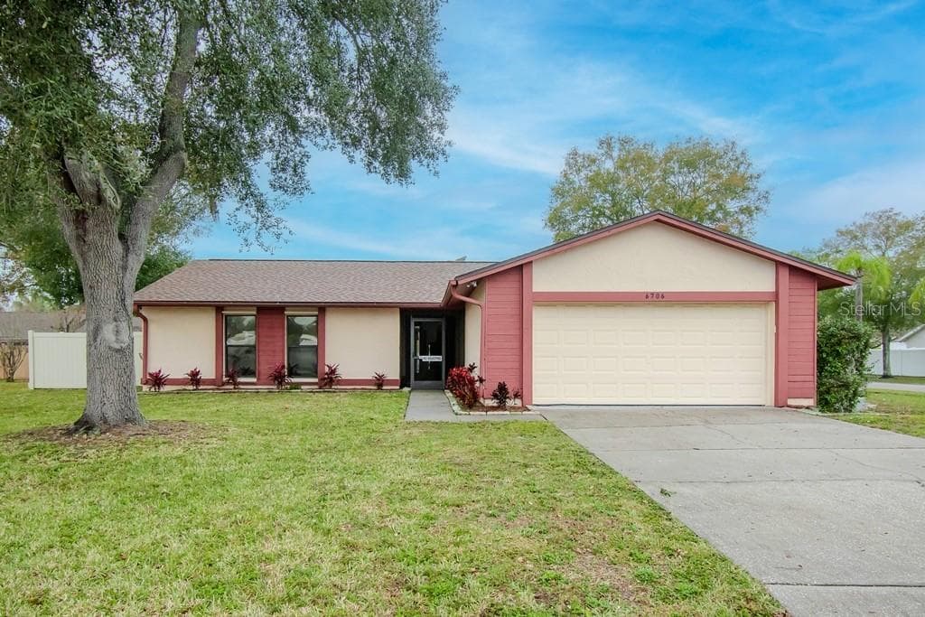 6706 PARADISE BAY WAY TAMPA, FL 33615