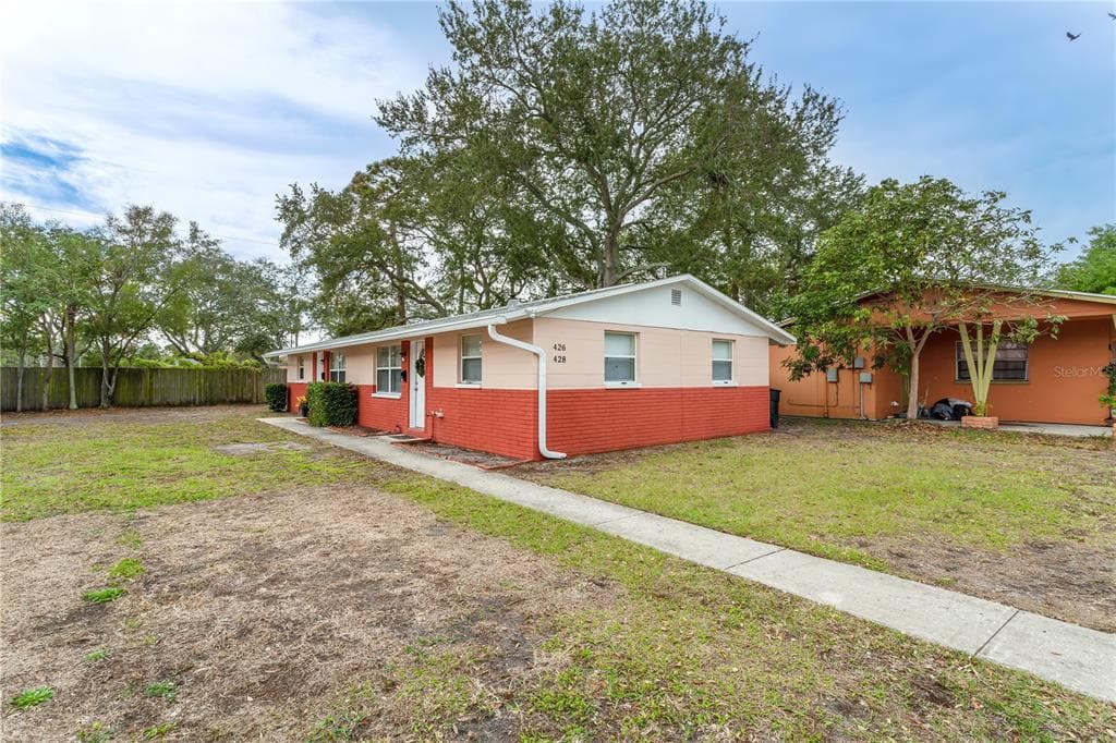 426 88TH AVENUE N ST PETERSBURG, FL 33702