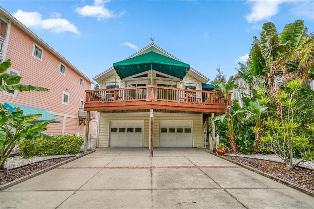 8205 W GULF BOULEVARD TREASURE ISLAND, FL 33706