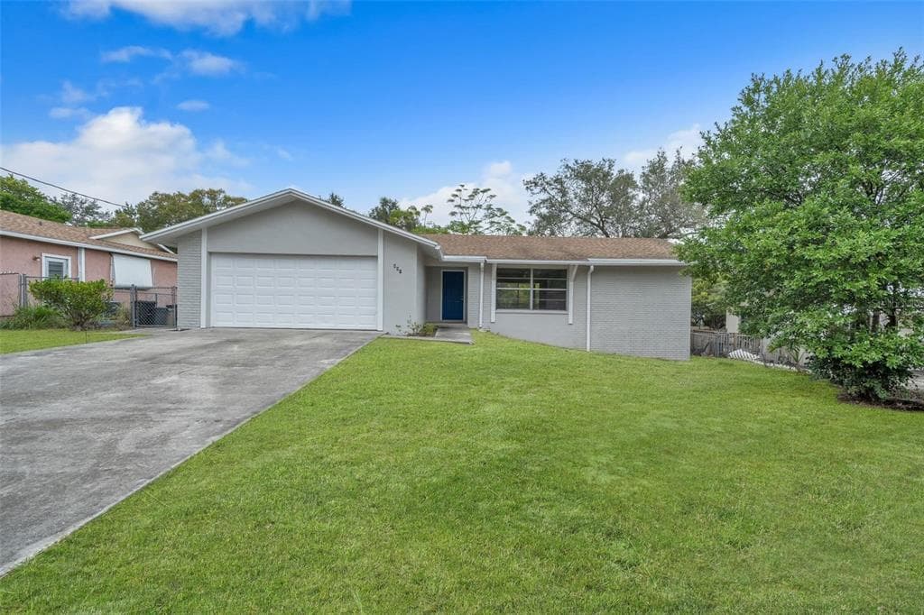 991 SUNRISE DRIVE TARPON SPRINGS, FL 34689