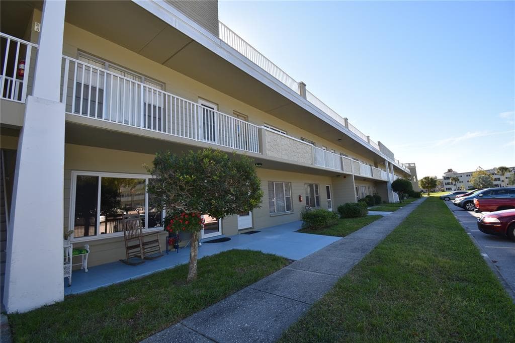 2391 SUMATRAN WAY UNIT 53 CLEARWATER, FL 33763