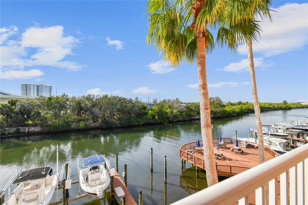5000 CULBREATH KEY WAY UNIT 8223 TAMPA, FL 33611