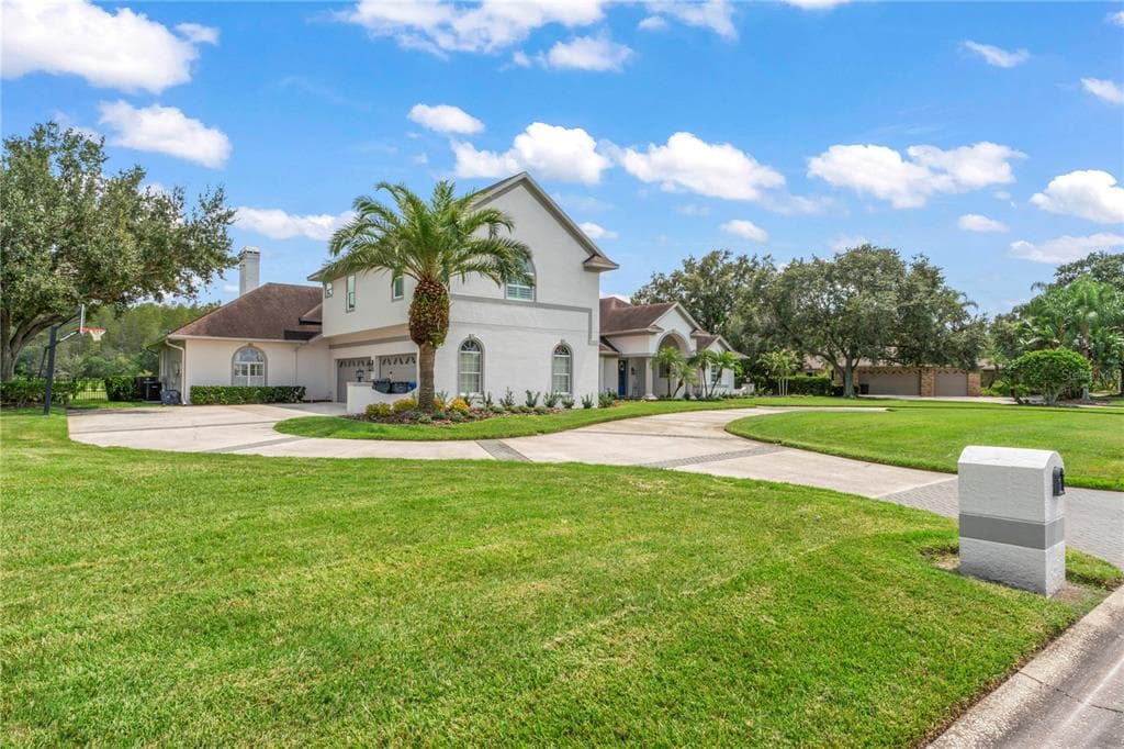 18703 PEPPER PIKE