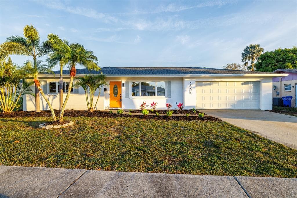 2906 22ND AVENUE W BRADENTON, FL 34205
