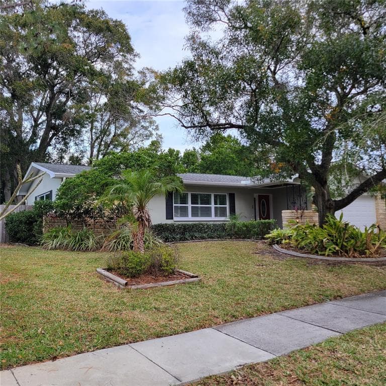 1320 WHISPERING PINES DRIVE CLEARWATER, FL 33764