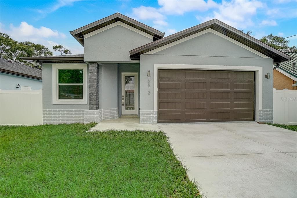6812 N ORLEANS AVENUE TAMPA, FL 33604