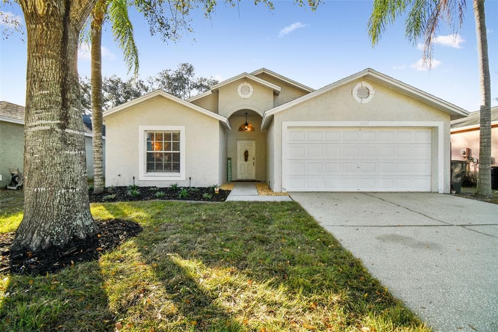 13525 BELLINGHAM DRIVE TAMPA, FL 33625