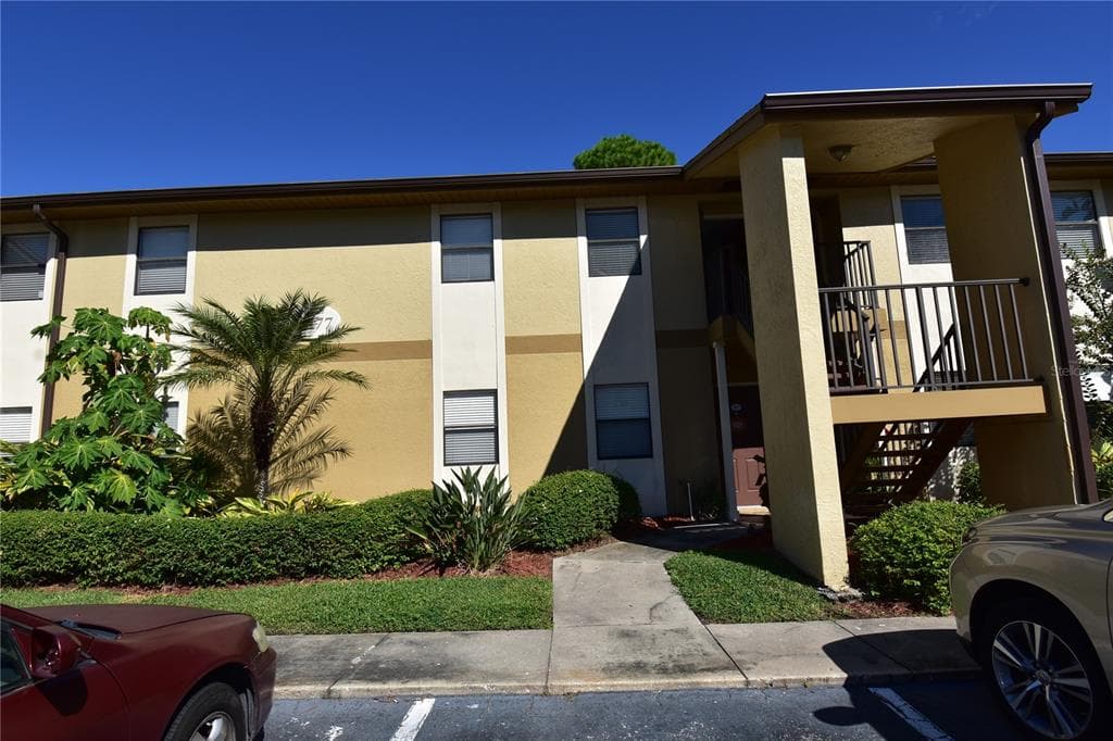 10177 SAILWINDS BOULEVARD S UNIT 203 LARGO, FL 33773