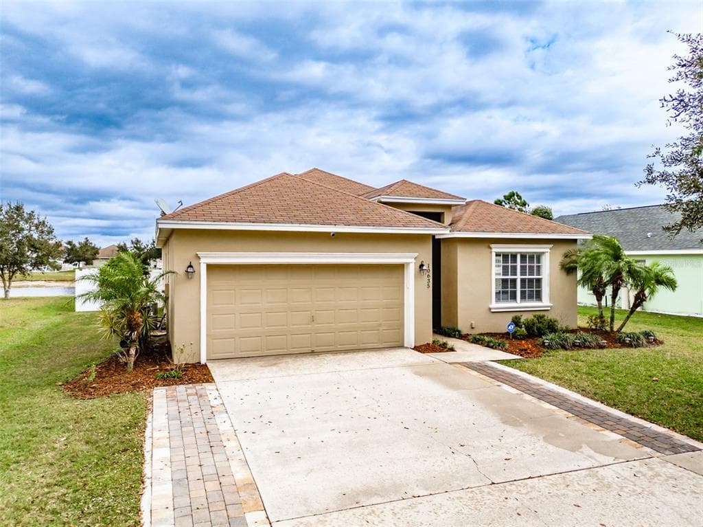 10635 CARLOWAY HILLS DRIVE WIMAUMA, FL 33598