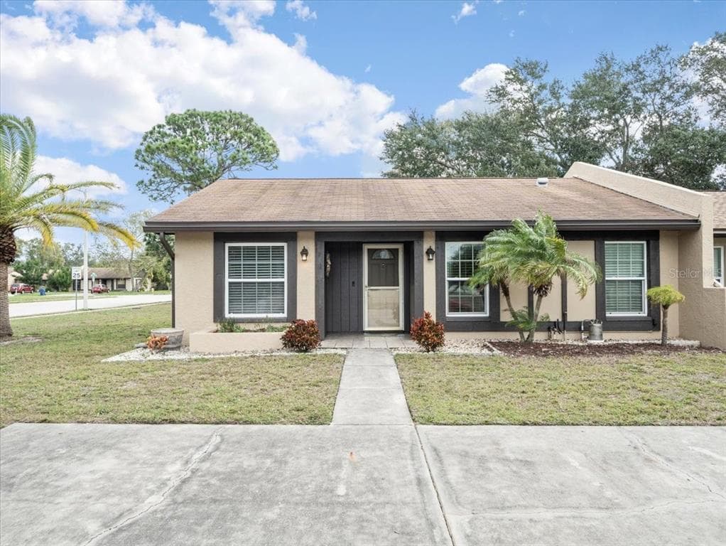 9991 88TH WAY SEMINOLE, FL 33777