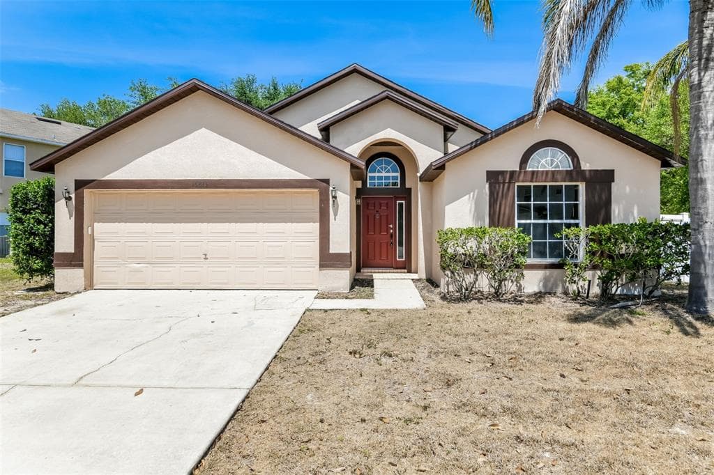 16813 RISING STAR DRIVE CLERMONT, FL 34714