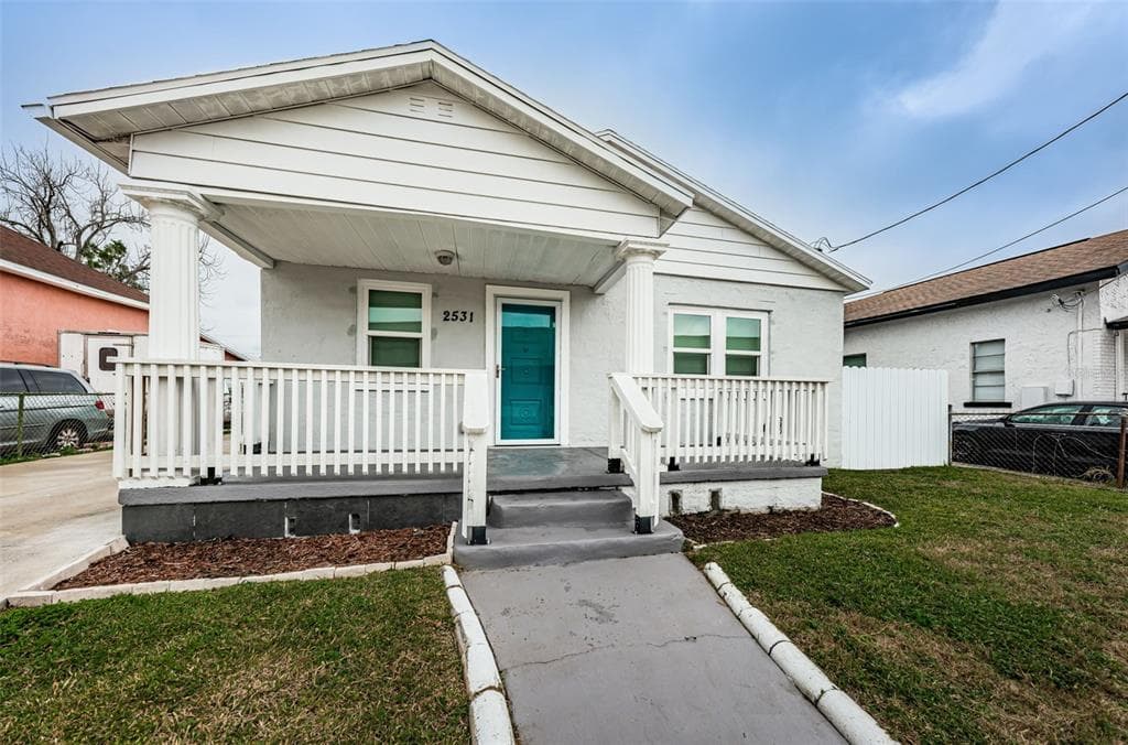 2531 W GREEN STREET TAMPA, FL 33607