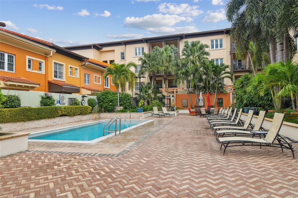 100 4TH AVENUE S UNIT 219 ST PETERSBURG, FL 33701