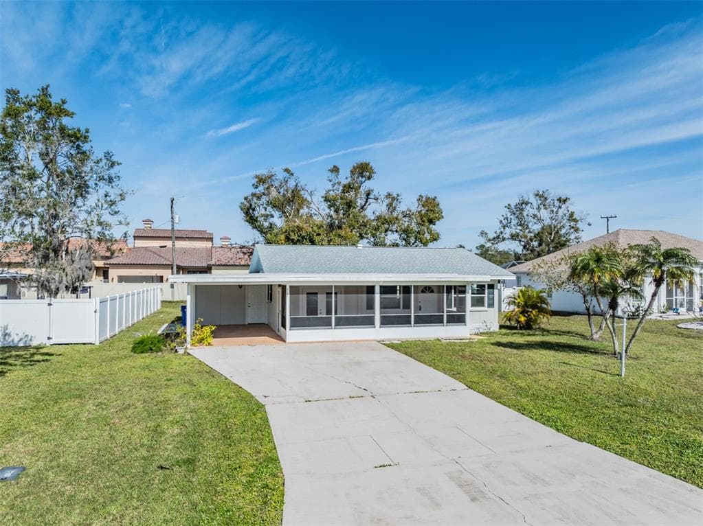 937 CYPRESS AVENUE VENICE, FL 34285