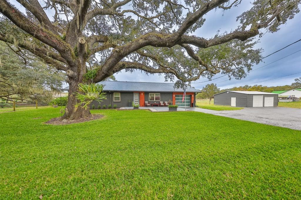3505 COOPER ROAD PLANT CITY, FL 33565