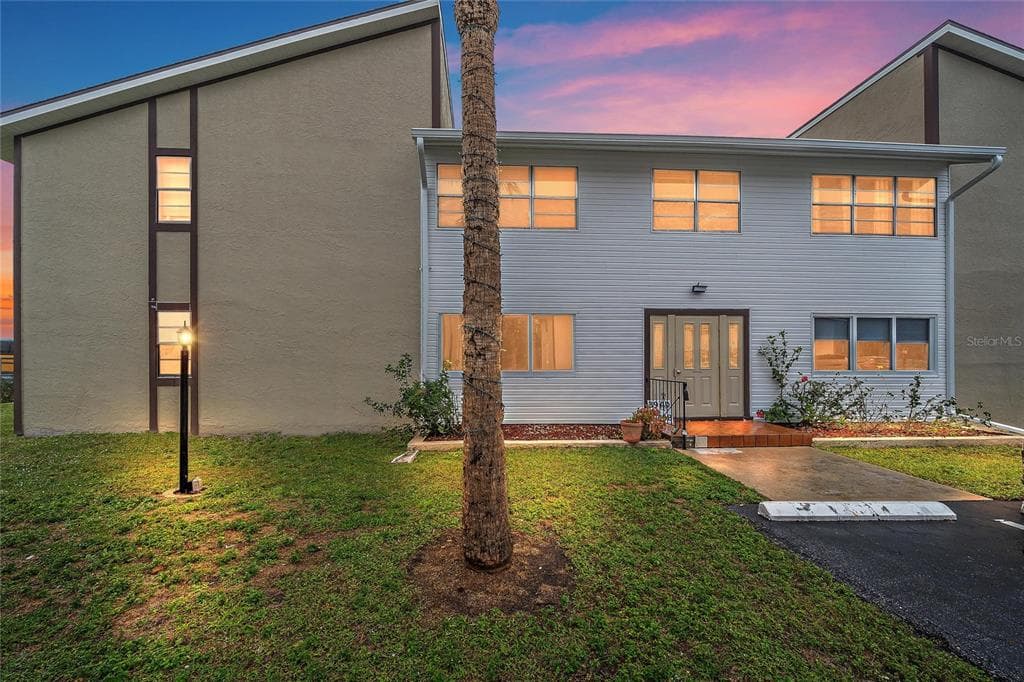 22481 WESTCHESTER BOULEVARD UNIT B37 PORT CHARLOTTE, FL 33980