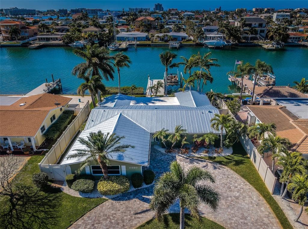 11320 8TH STREET E TREASURE ISLAND, FL 33706