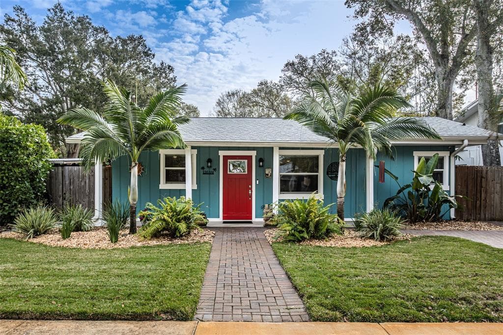2618 QUINCY STREET S GULFPORT, FL 33711