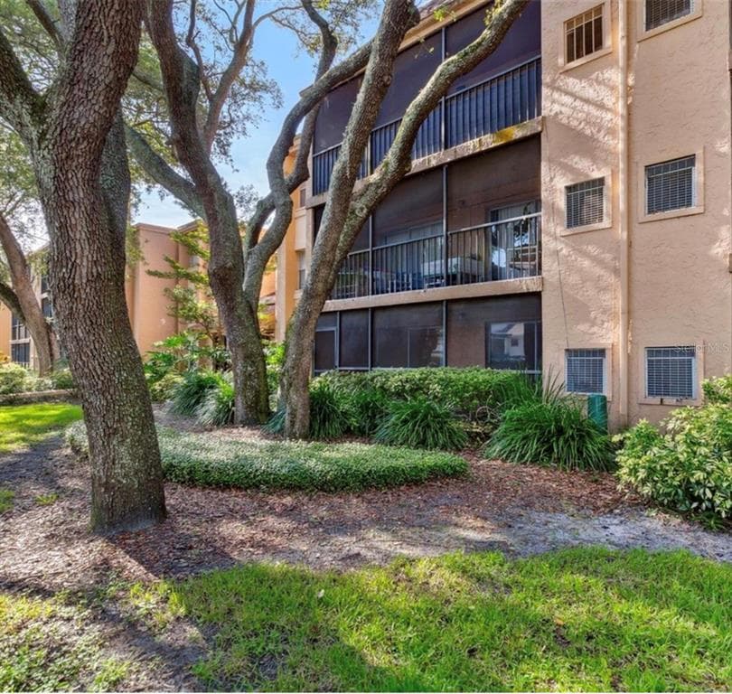 4411 SHADY TERRACE LANE UNIT 107 TAMPA, FL 33613