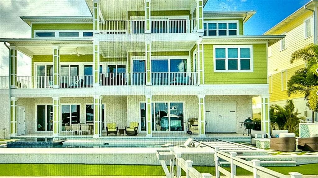 400 PALM ISLAND NE CLEARWATER, FL 33767