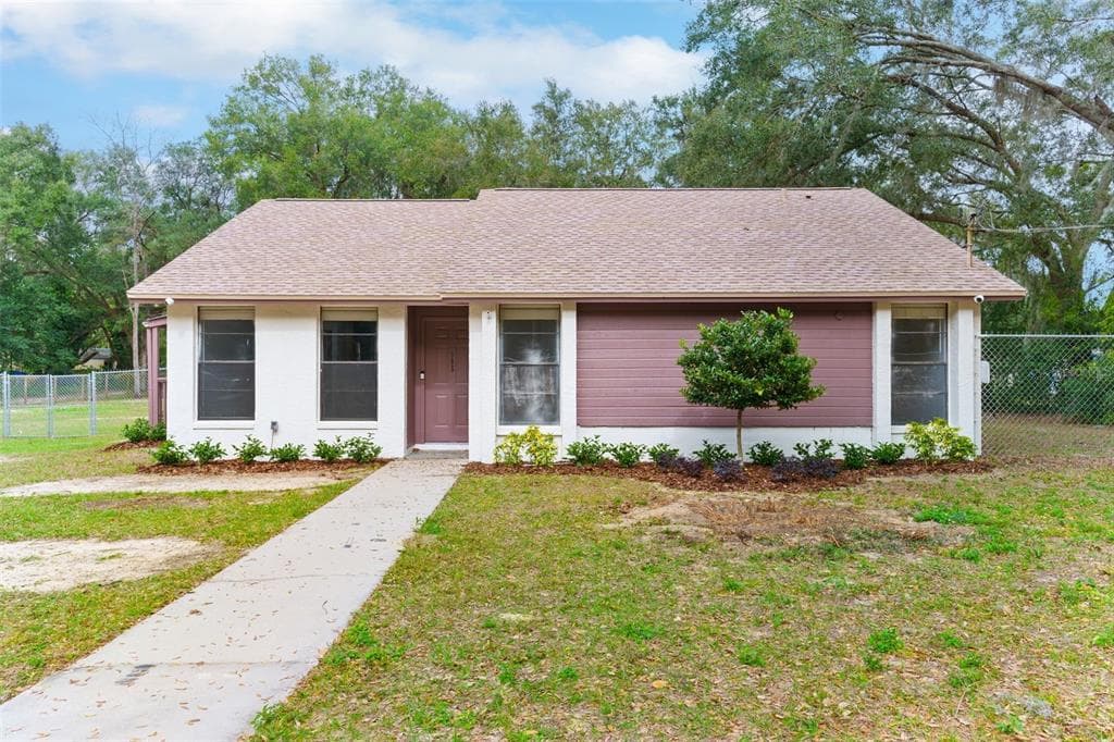 9956 SKEWLEE ROAD THONOTOSASSA, FL 33592