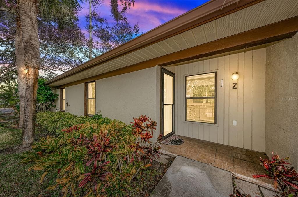1401 POWDERPUFF DRIVE UNIT 102 DUNEDIN, FL 34698
