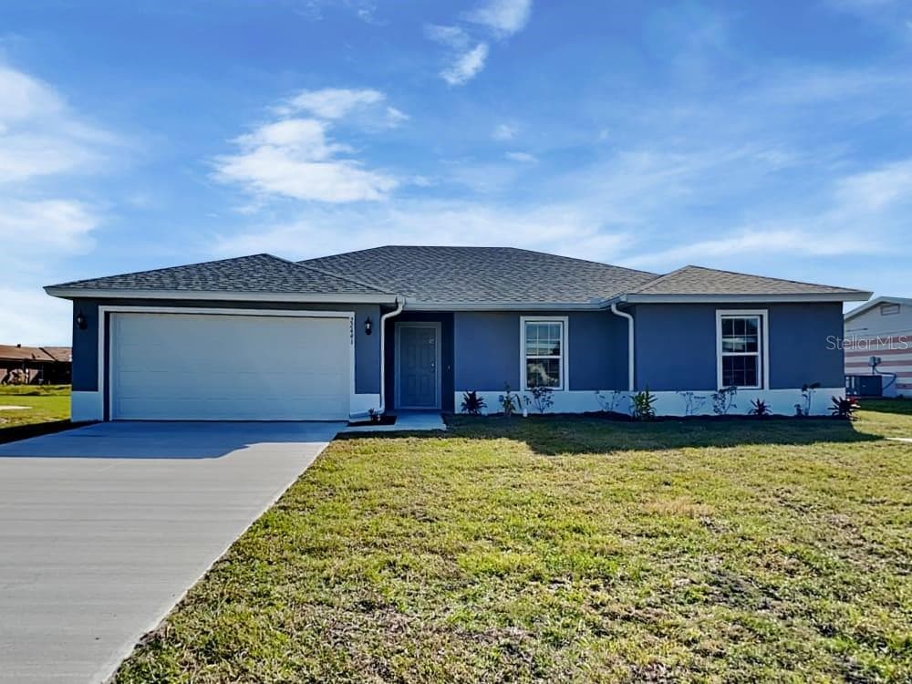 22441 OCEANSIDE AVENUE PORT CHARLOTTE, FL 33952