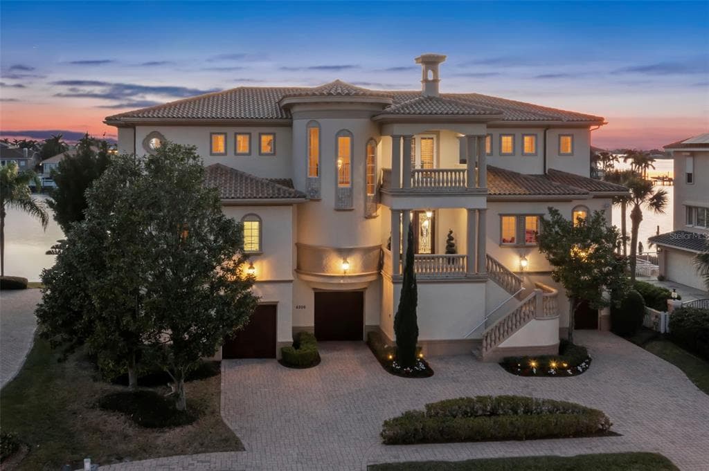 6206 PASADENA POINT BOULEVARD ST PETERSBURG, FL 33707