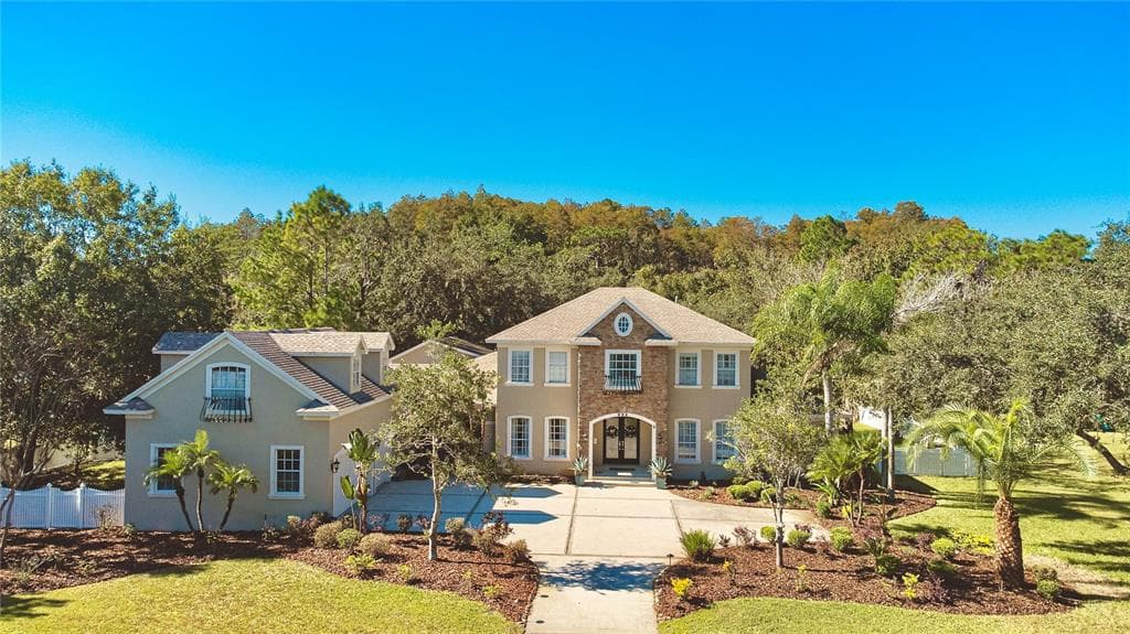 994 CYPRESS LAKES BOULEVARD TARPON SPRINGS, FL 34688