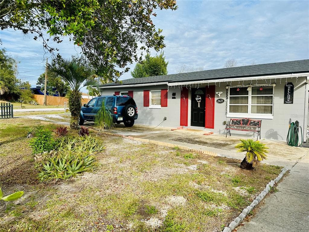 2421 KIMBERLY DRIVE DELTONA, FL 32738