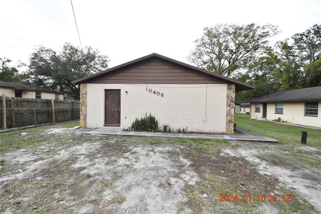 10406 N MITCHELL AVENUE UNIT AB TAMPA, FL 33612