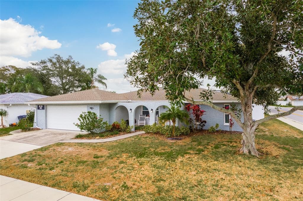 1701 HIBISCUS CIRCLE S OLDSMAR, FL 34677