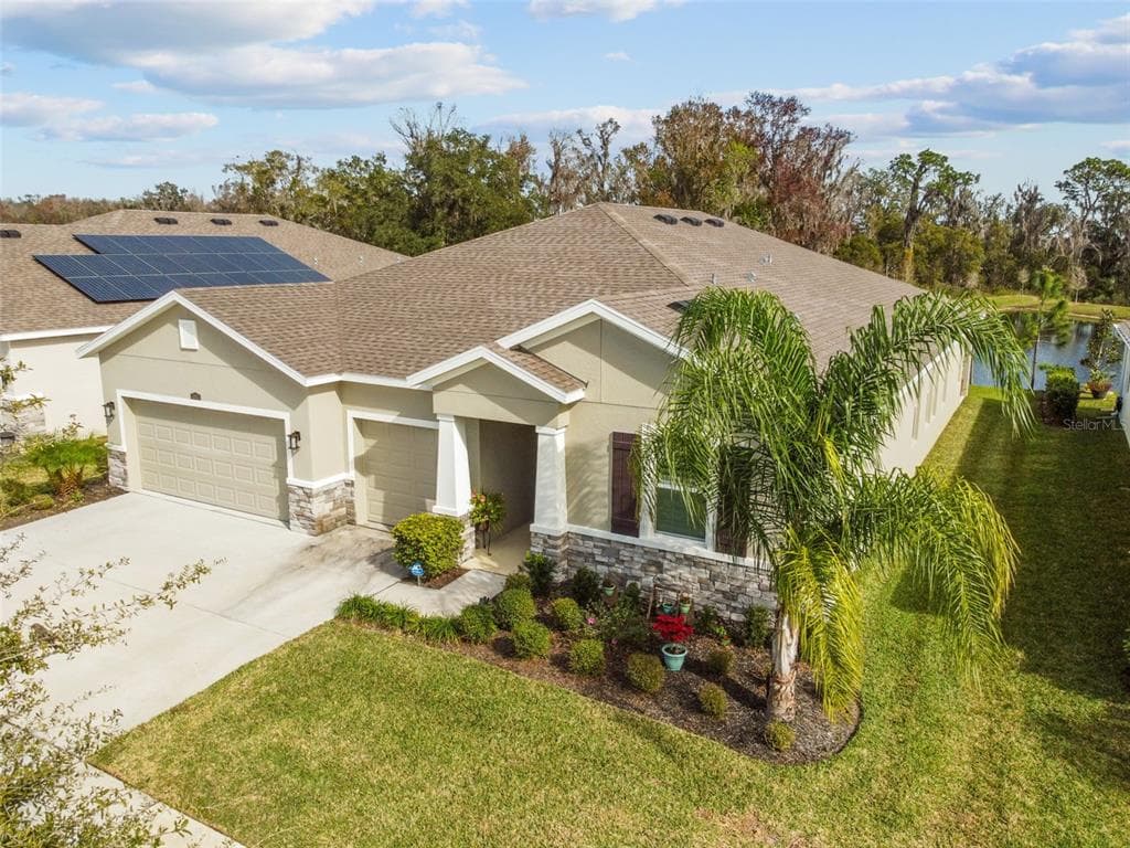 7142 STEER BLADE DRIVE ZEPHYRHILLS, FL 33541