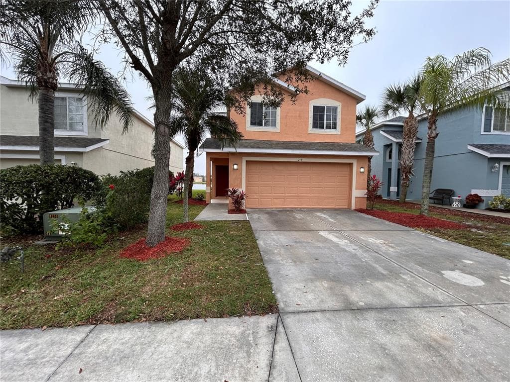 219 BEACON HARBOUR LOOP BRADENTON, FL 34212