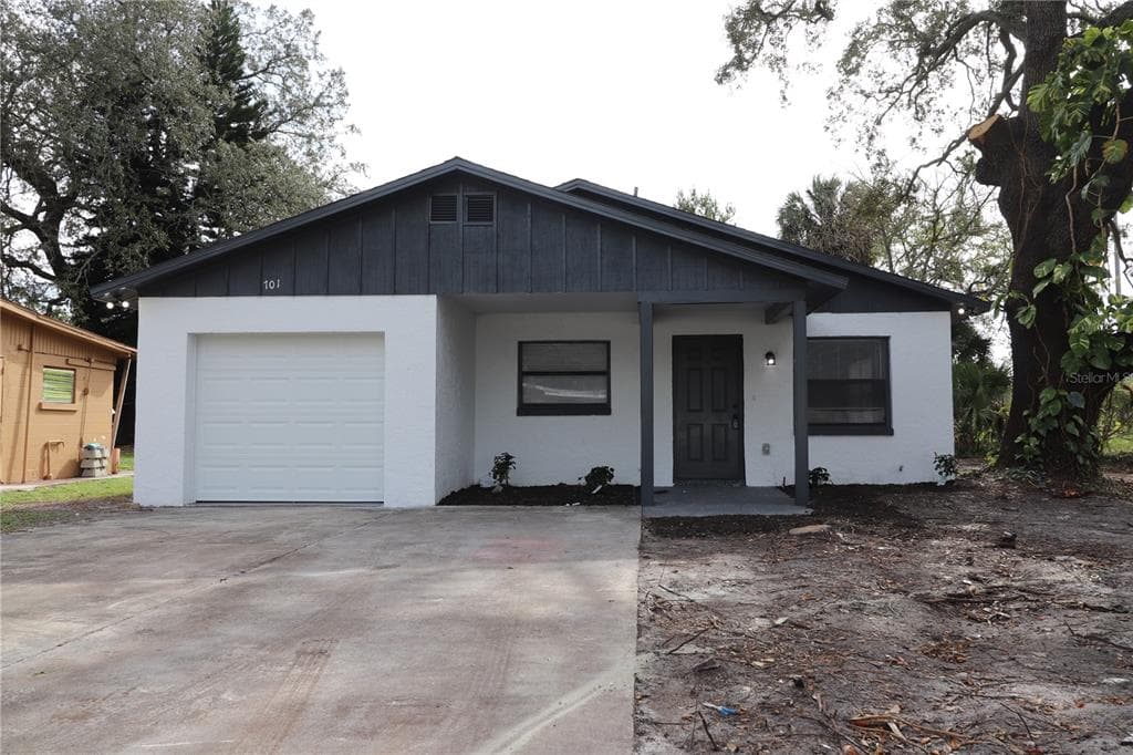 701 E 120TH AVENUE TAMPA, FL 33612