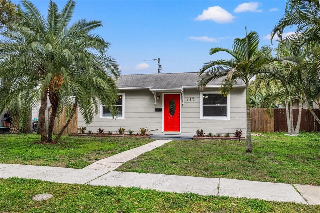 715 53RD AVENUE N ST PETERSBURG, FL 33703