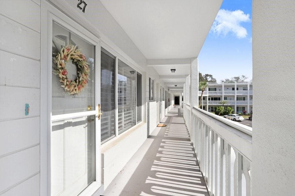 2021 AUSTRALIA WAY W UNIT 27 CLEARWATER, FL 33763