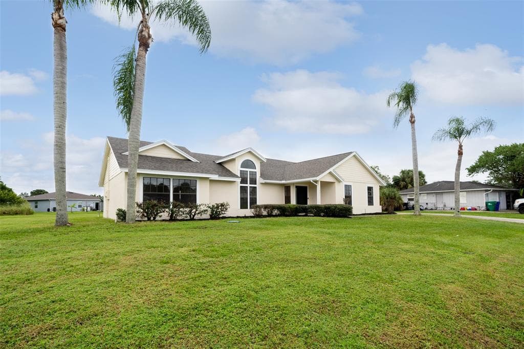 1001 CARNATION DRIVE SEBASTIAN, FL 32958