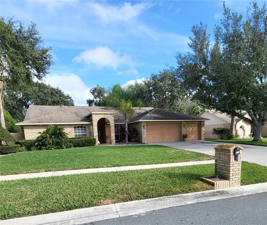 3910 APPLETREE DRIVE VALRICO, FL 33594
