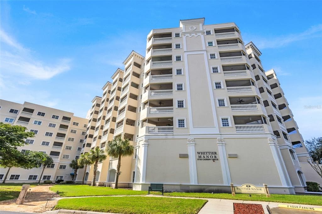 3730 CADBURY CIRCLE UNIT 825 VENICE, FL 34293