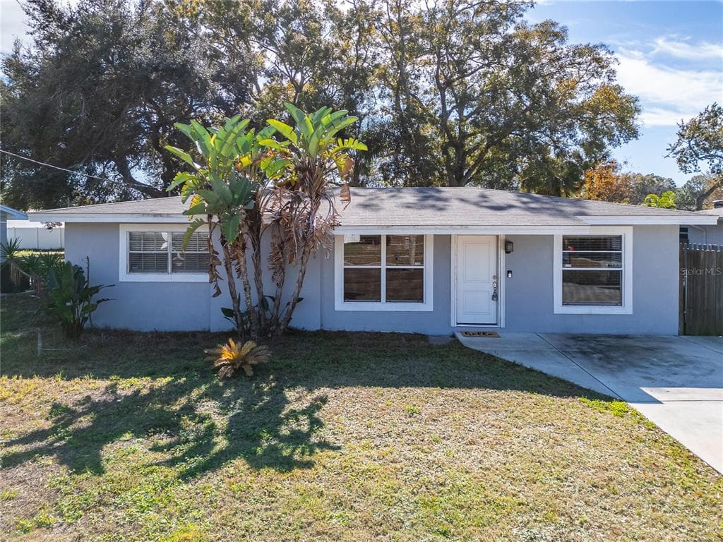 4428 W IOWA AVENUE TAMPA, FL 33616