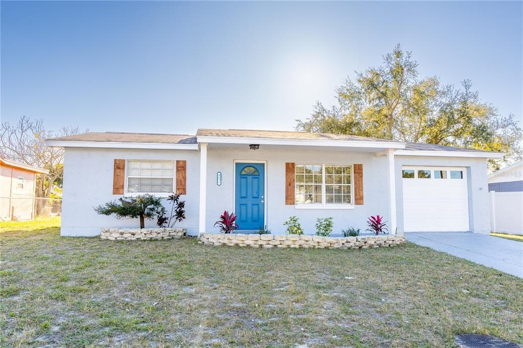 8636 FOX HOLLOW DRIVE PORT RICHEY, FL 34668
